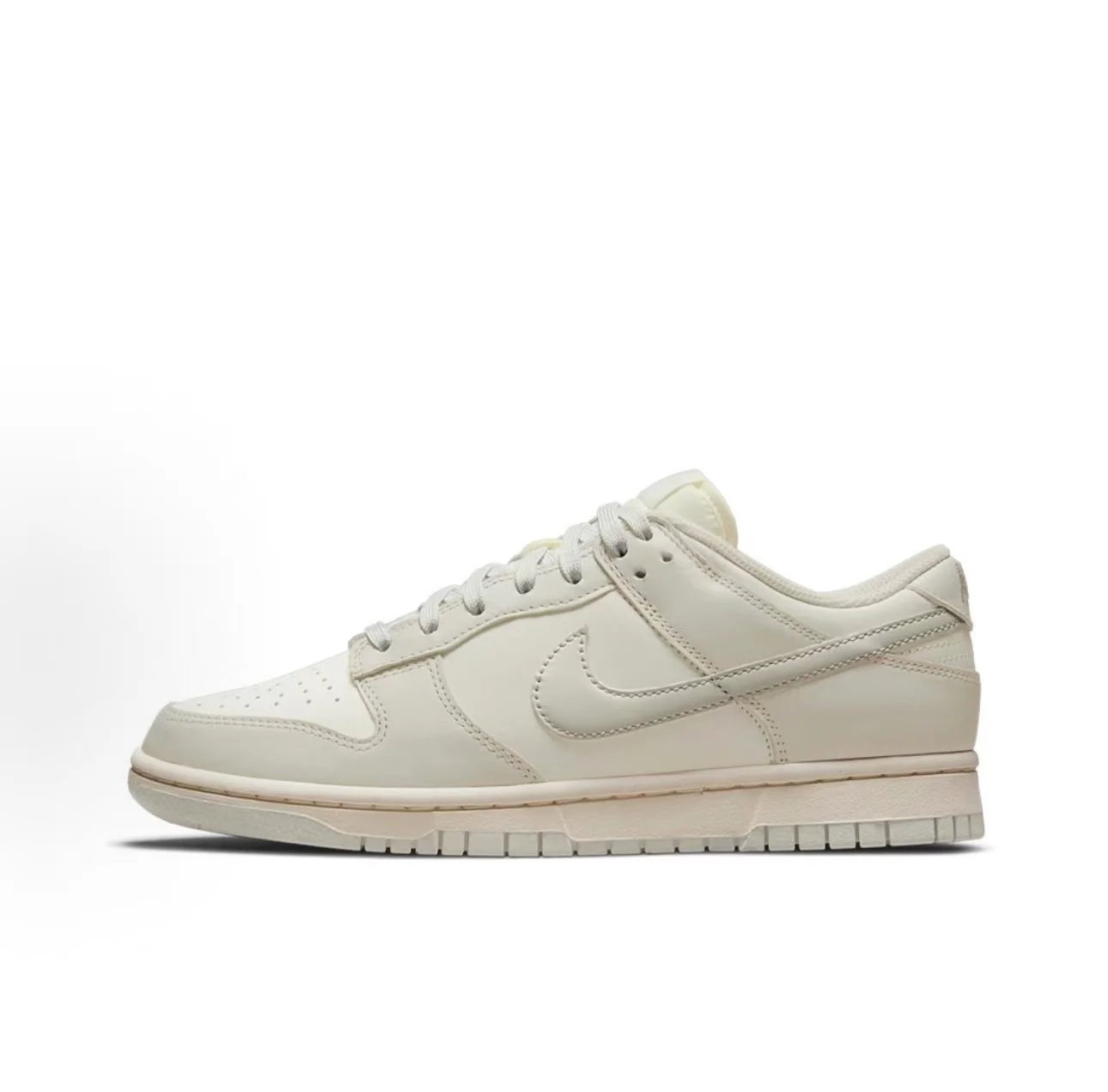 Nike Dunk Low「Light Bone」