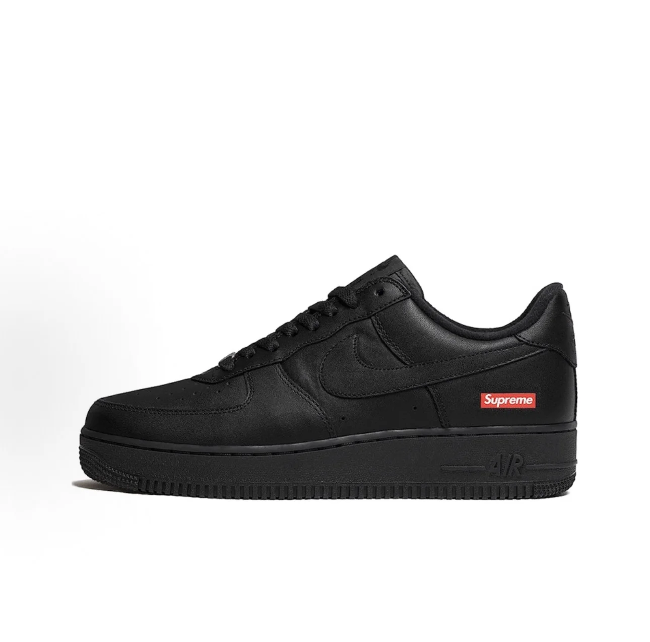 Supreme × Nike Air Force 1 Low「全黑」