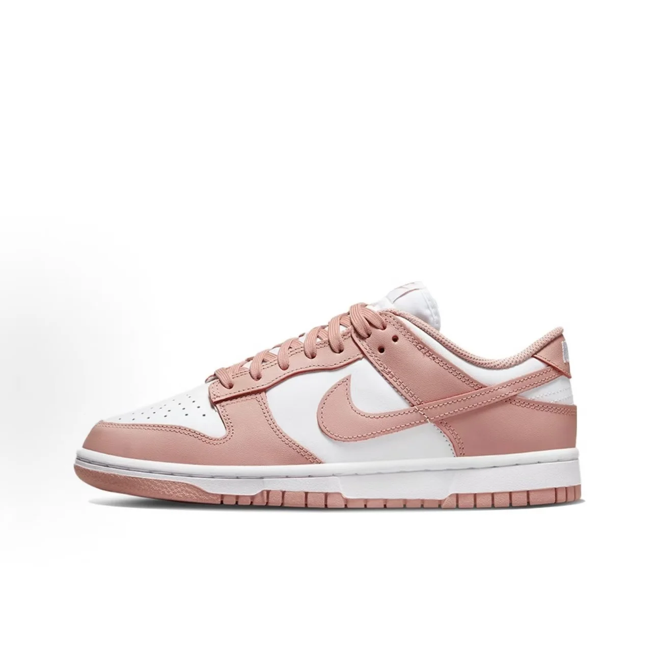 Nike Dunk Low「玫瑰粉」（Rose Whisper）
