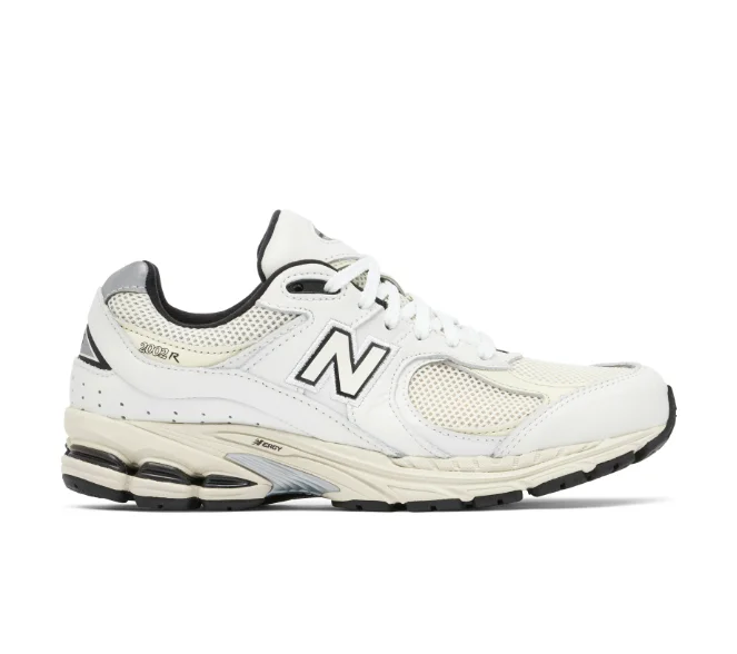 New Balance 2002R 白色