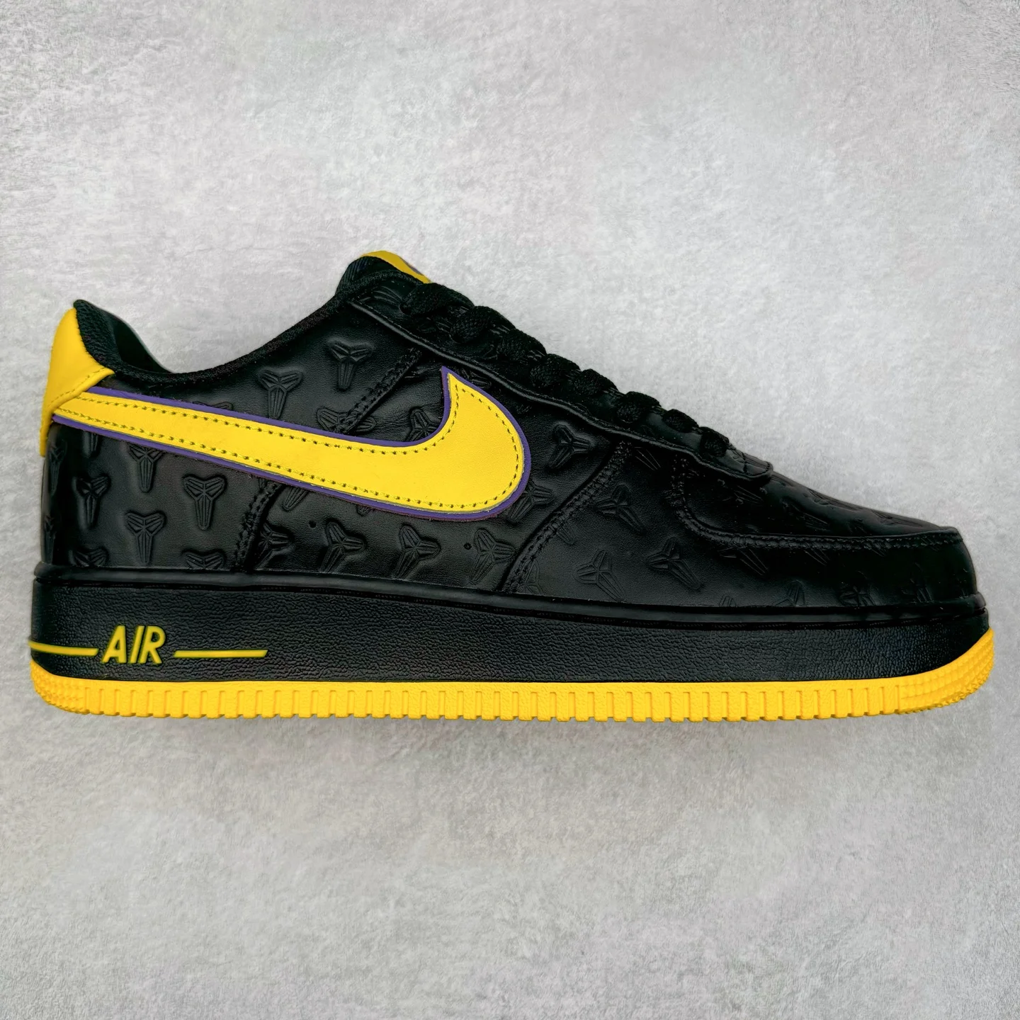 Kobe Bryant x NKAir Force 1 Low 空軍一號科比限定 黑黃